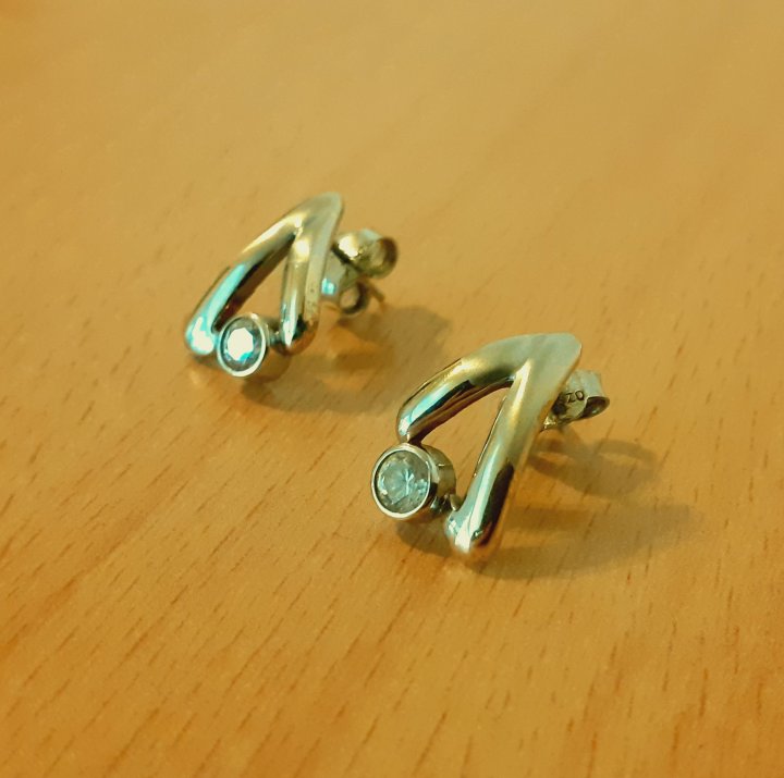 Gold 585 Ohrstecker Stein weiß ca. 2,6g