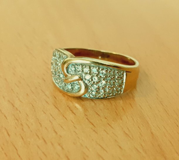 Gold 333 Ring Steine weiß ca. 4,26g